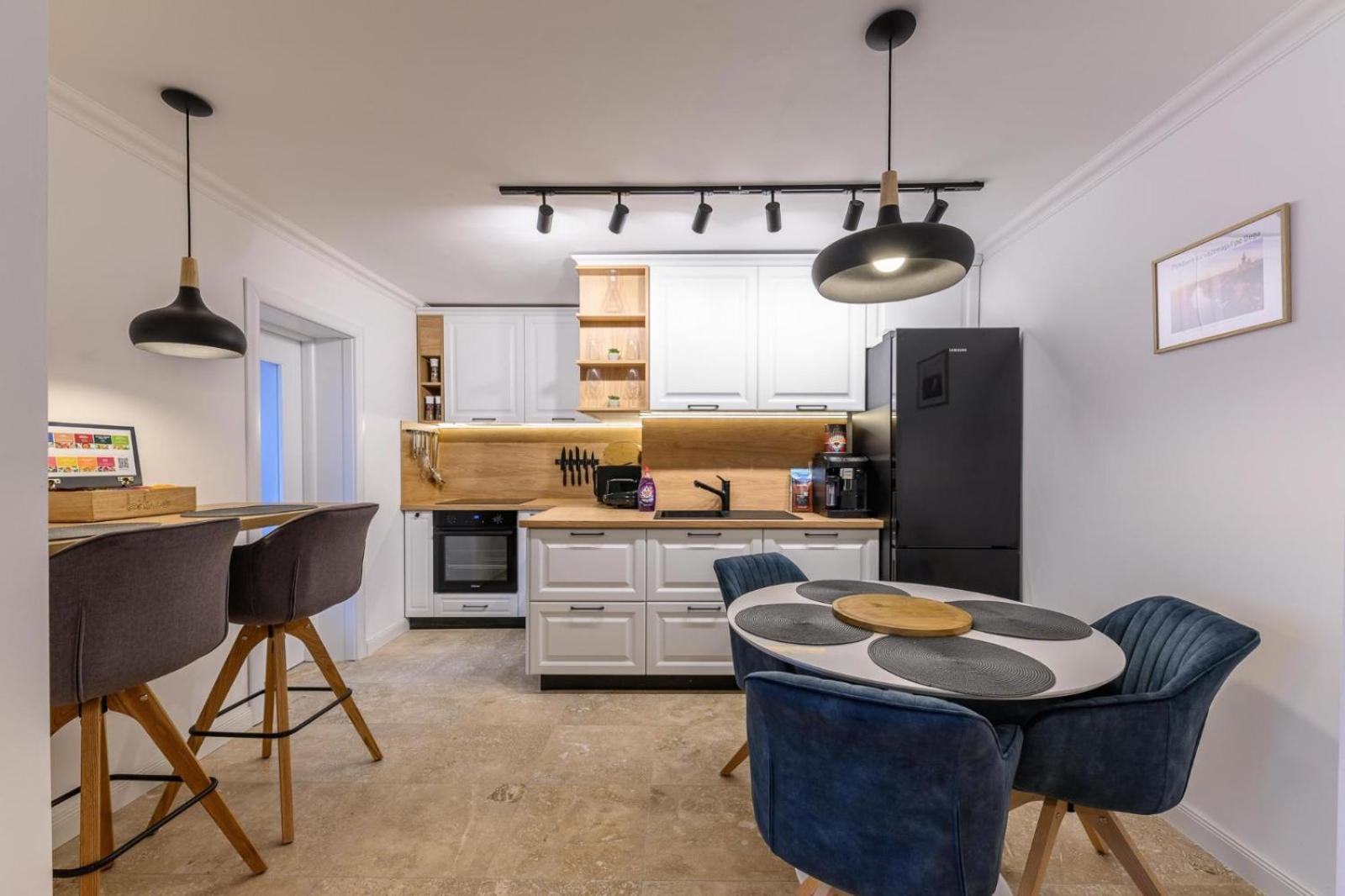 Five Stars Apartment تيميشورا المظهر الخارجي الصورة