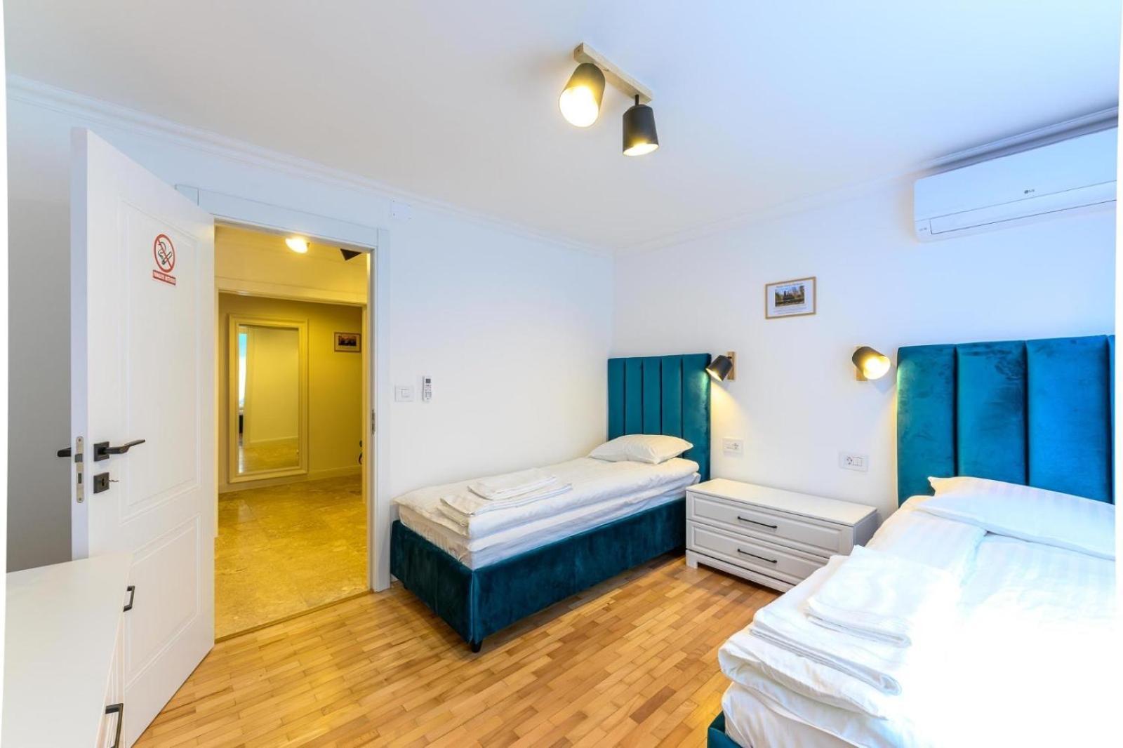 Five Stars Apartment تيميشورا المظهر الخارجي الصورة