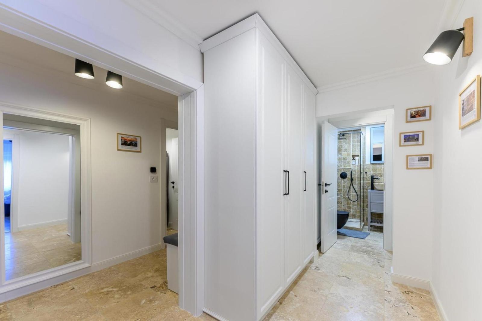 Five Stars Apartment تيميشورا المظهر الخارجي الصورة