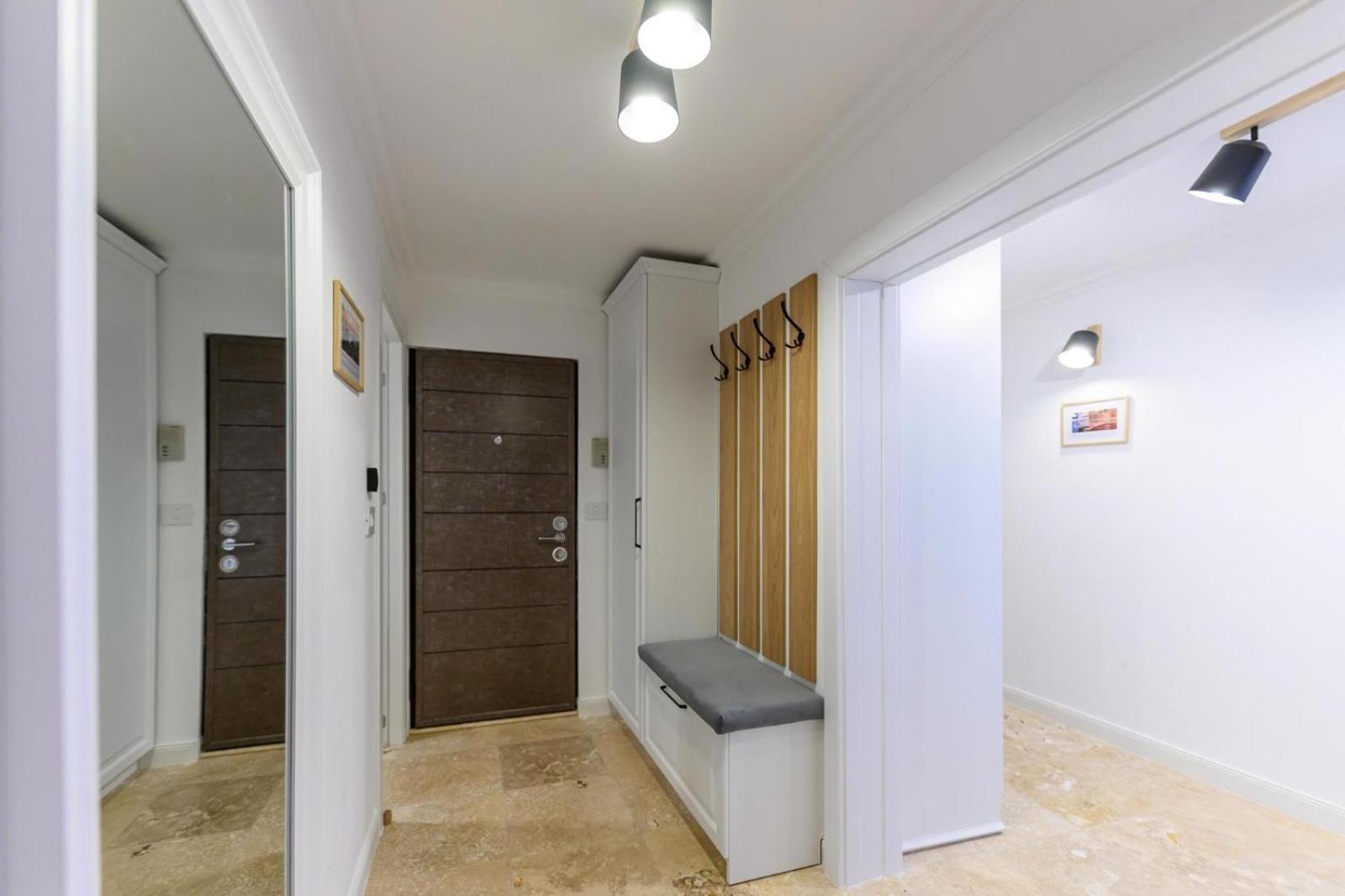 Five Stars Apartment تيميشورا المظهر الخارجي الصورة