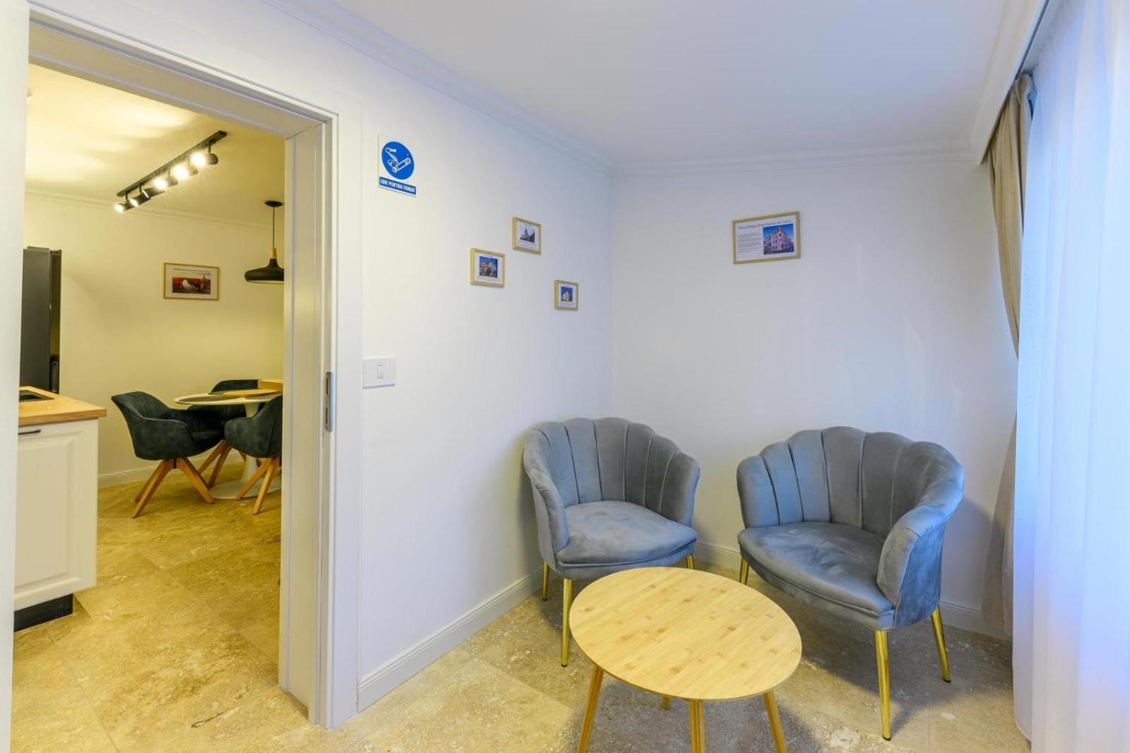Five Stars Apartment تيميشورا المظهر الخارجي الصورة