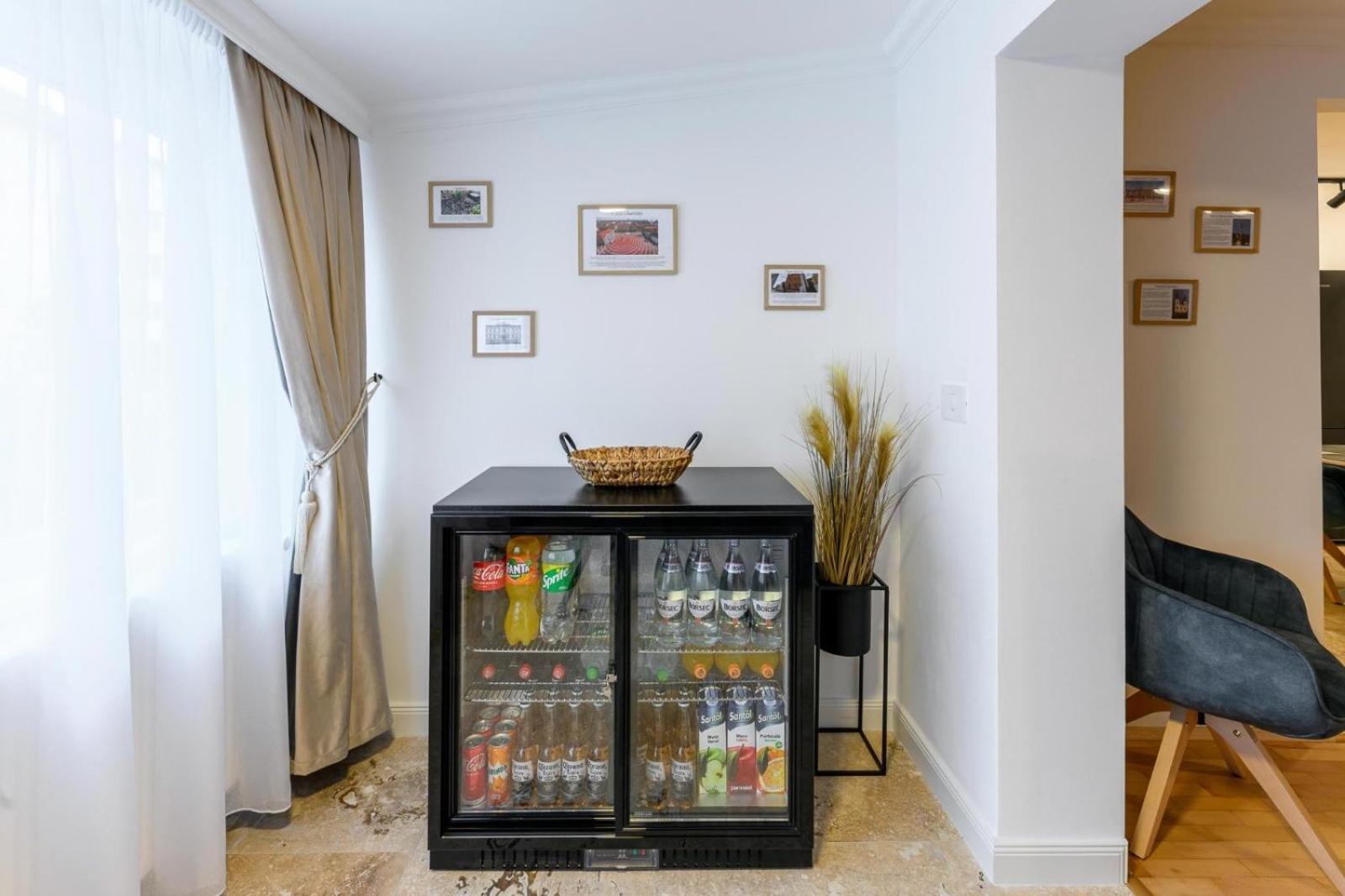 Five Stars Apartment تيميشورا المظهر الخارجي الصورة